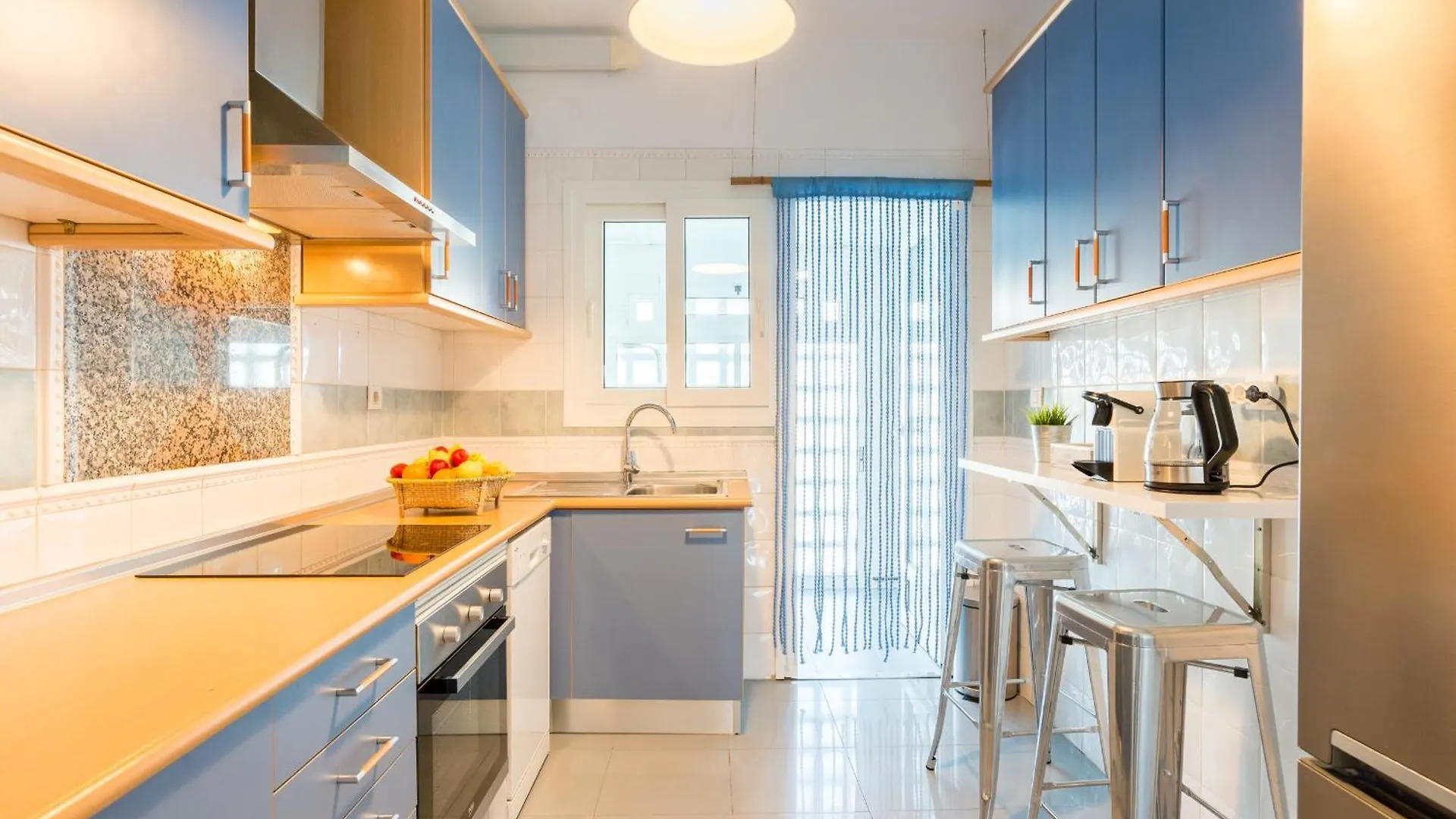 Apartment Boho Chic- Beachfront - Free Bikes - Salt Water Pool Torremolinos Spain