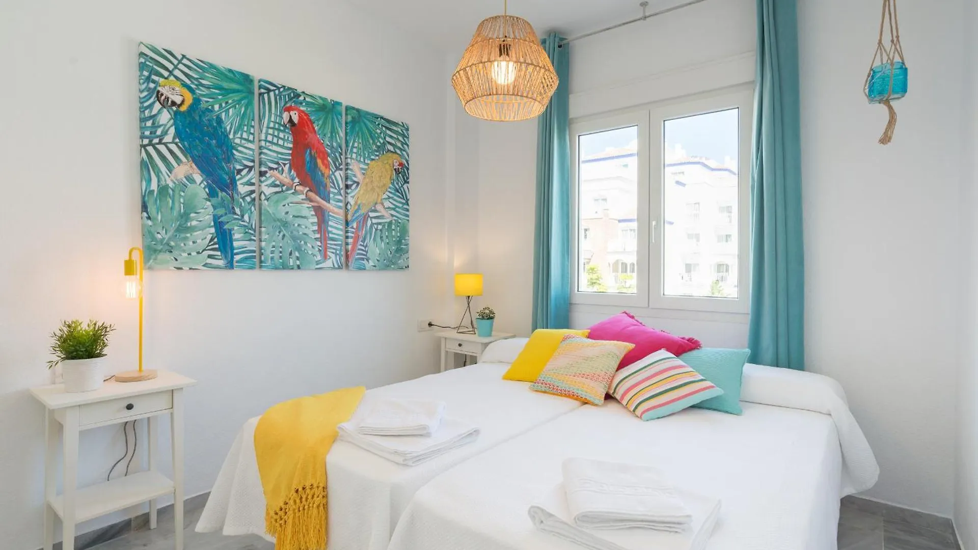 Apartment Boho Chic- Beachfront - Free Bikes - Salt Water Pool Torremolinos Spain