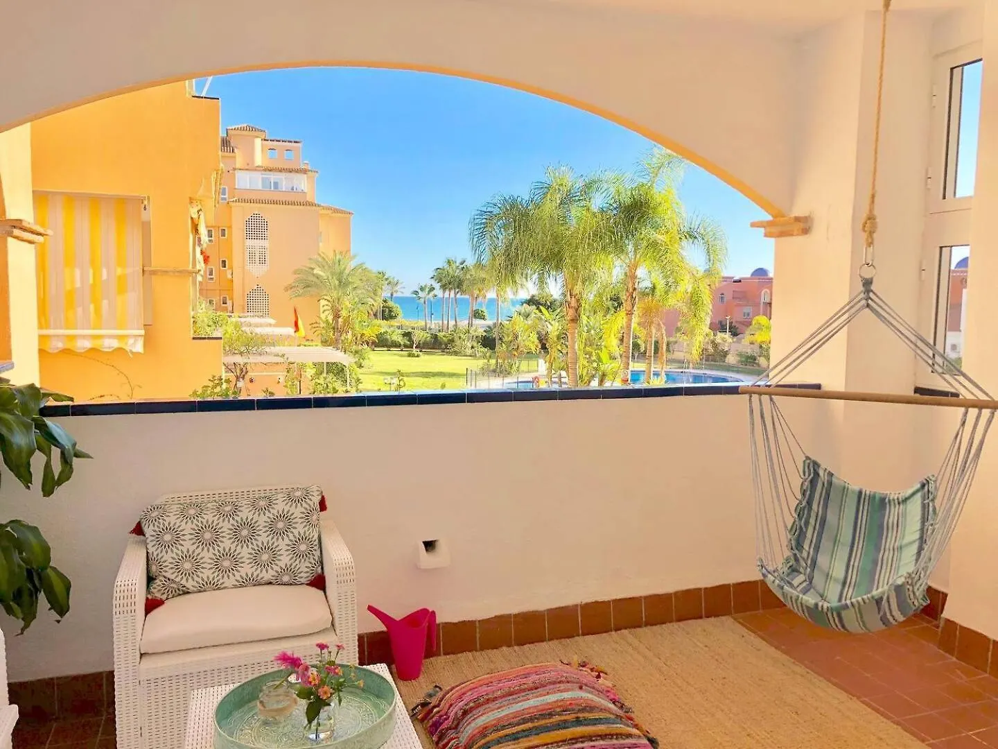 Boho Chic- Beachfront - Free Bikes - Salt Water Pool Torremolinos